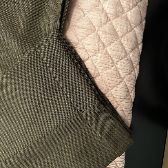 Ralph Lauren Men’s Dress Pants. 100% Wool in Dark Brown/Black Check. Waist 36. - Picture 2 of 4